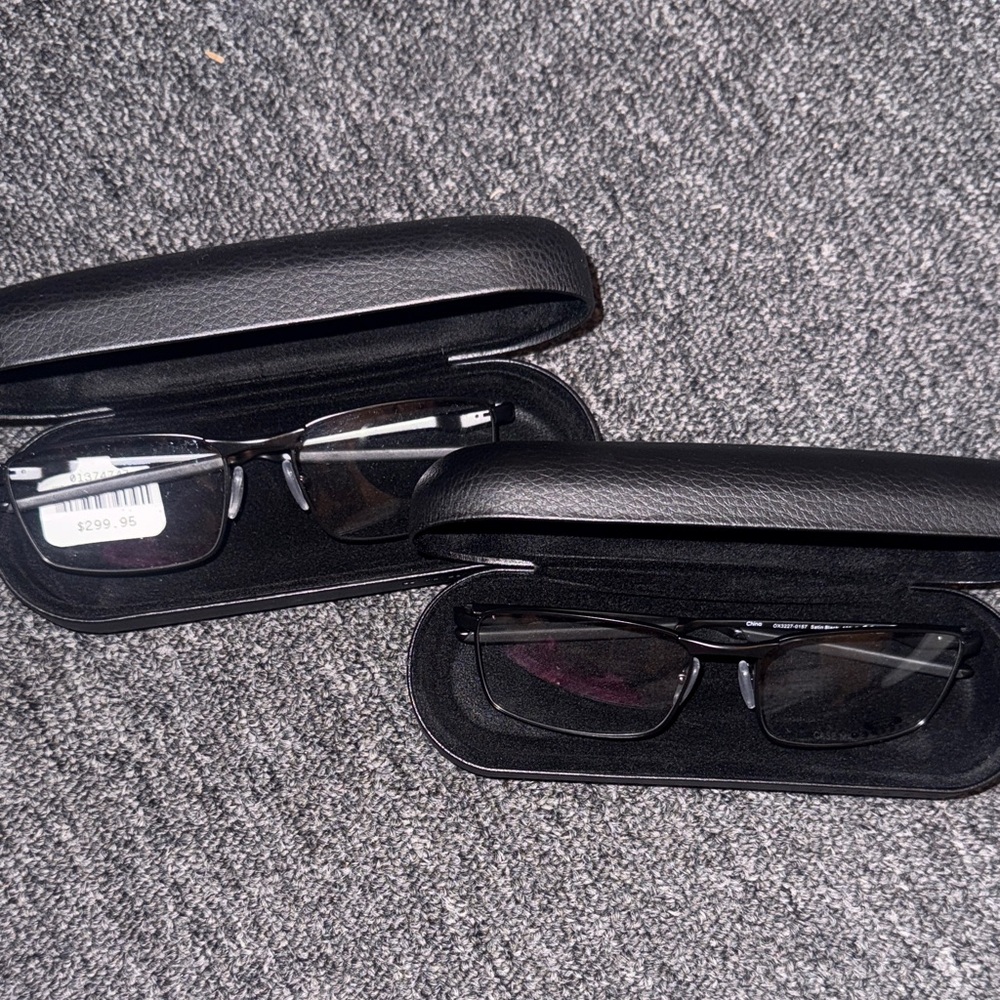 Black Eyeglasses with Case Oakley